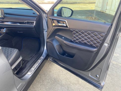 Used 2023 Mitsubishi Outlander SEL image 18