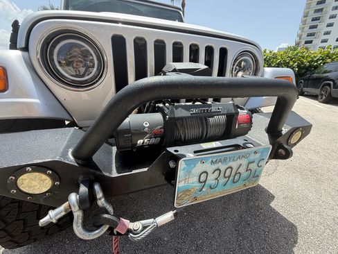 Used 2005 Jeep Wrangler X w/ Tire & Wheel Group (Ecco) AWD/4WD image 13