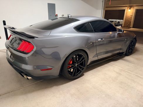 Used 2021 Ford Mustang Shelby GT500 w/ Technology Package image 21