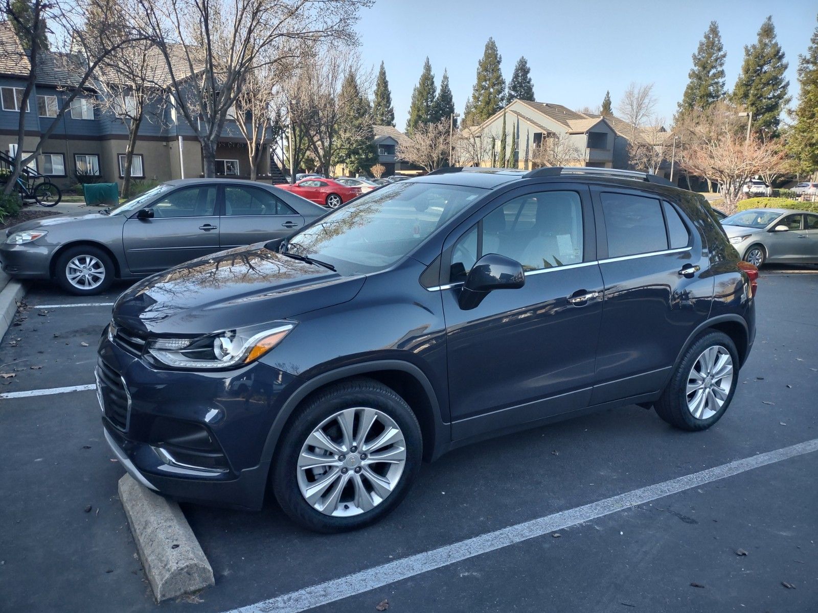 Used 2019 Chevrolet Trax Premier FWD image 1