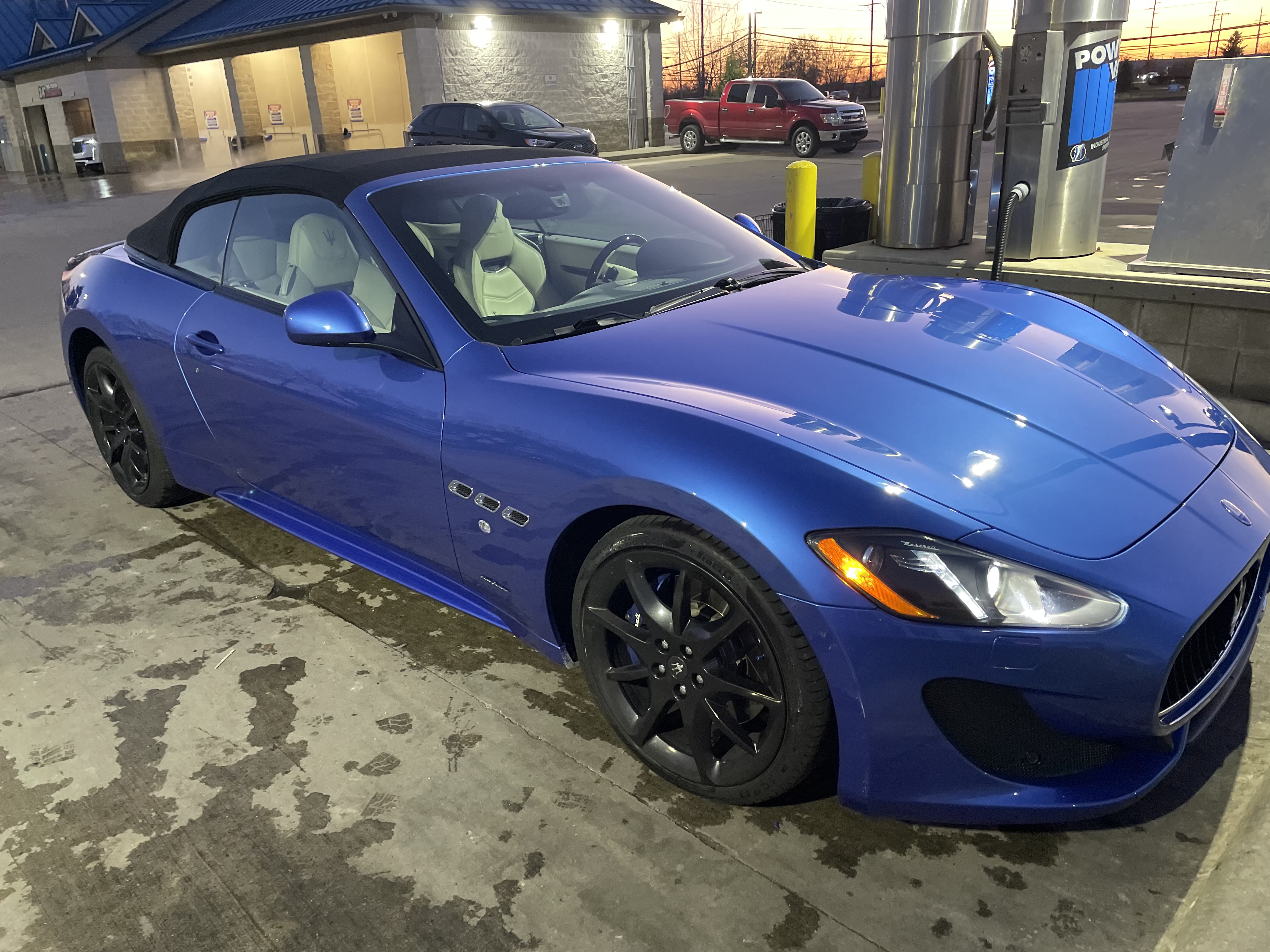 Used 2015 Maserati GranTurismo Sport RWD image 1