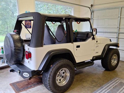 Used 1998 Jeep Wrangler Sport image 10