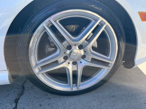 Used 2013 Mercedes-Benz C 300 4MATIC Sedan image 13