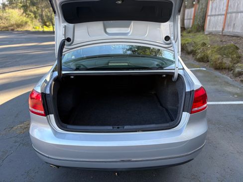 Used 2012 Volkswagen Passat 2.5 SEL image 14