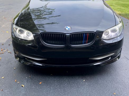 Used 2011 BMW 335i Convertible image 10