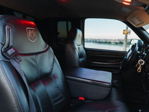 Used 2001 Dodge Ram 2500 Truck Long Bed image 10