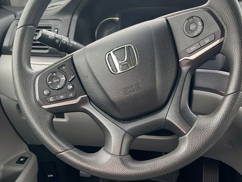 Used 2021 Honda Pilot EX image 12