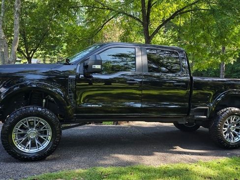 Used 2024 Ford F250 XL w/ STX Appearance Package AWD/4WD image 23