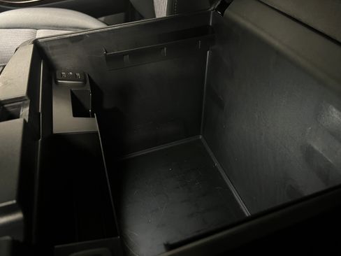 Used 2019 Chevrolet Tahoe LS image 17