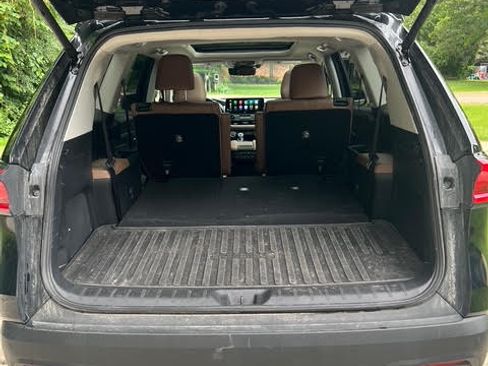 Used 2024 Toyota Grand Highlander AWD image 16