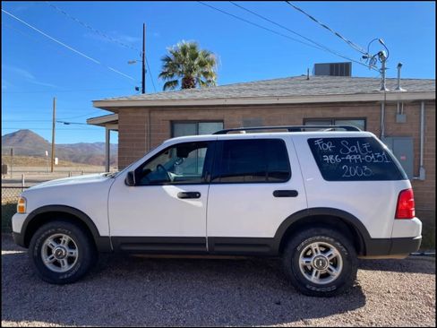 Used 2003 Ford Explorer Sport XLT image 2