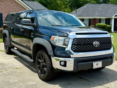 Used 2020 Toyota Tundra SR5 w/ SR5 Upgrade Package