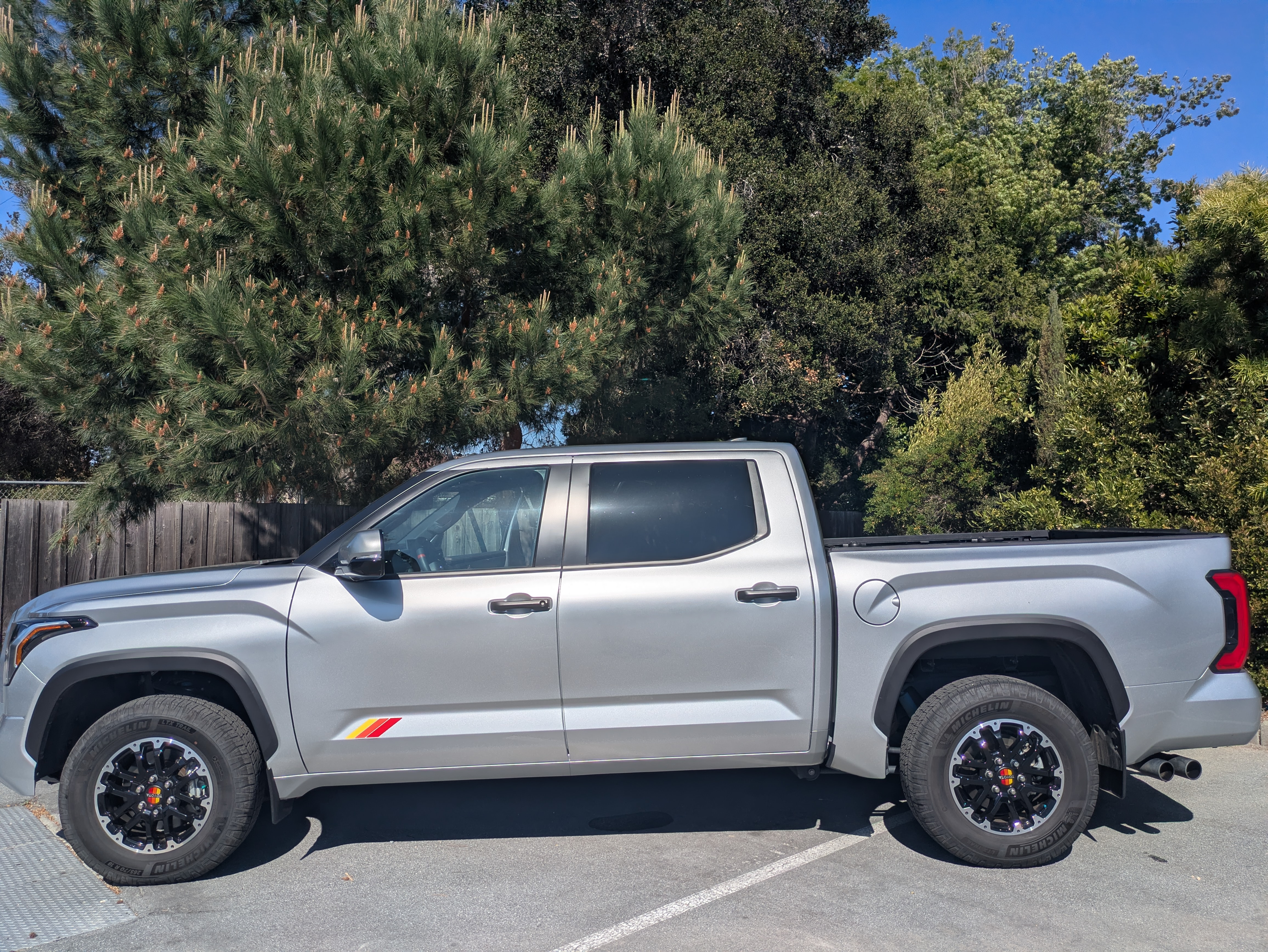 Used 2025 Toyota Tundra SR5 AWD/4WD image 6