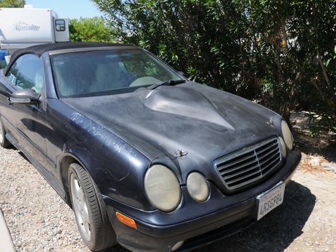 Used 2001 Mercedes-Benz CLK 430 Cabriolet image 2