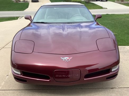 Used 2003 Chevrolet Corvette Convertible 2D w/ Preferred Equipment Group1 image 6