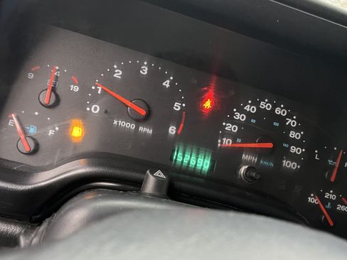 Used 2005 Jeep Wrangler SE image 10