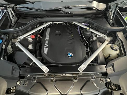 Used 2023 BMW X7 xDrive40i w/ Premium Package AWD/4WD image 6