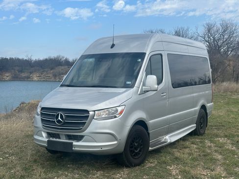 Used 2021 Mercedes-Benz Sprinter 2500 image 17