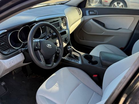 Used 2012 Kia Optima LX image 4