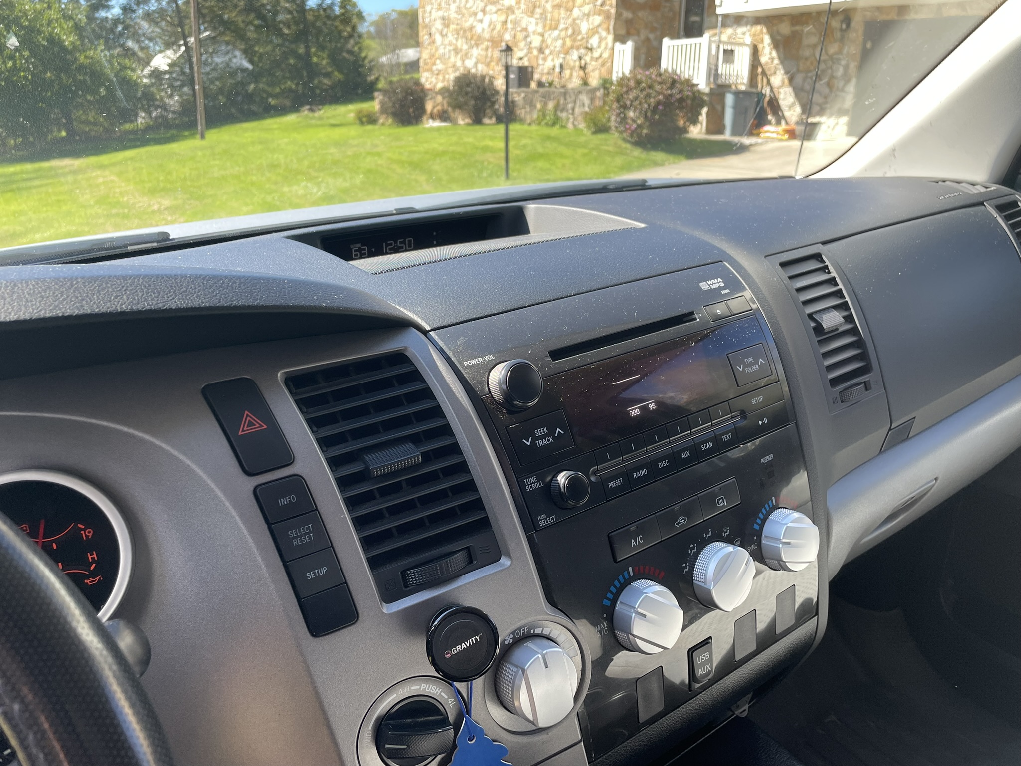 Used 2012 Toyota Tundra 4x4 Double Cab w/ TRD Off-Road Pkg image 11