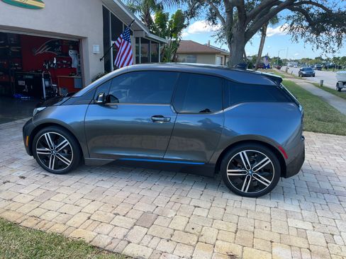 Used 2016 BMW i3 w/ Range Extender image 1