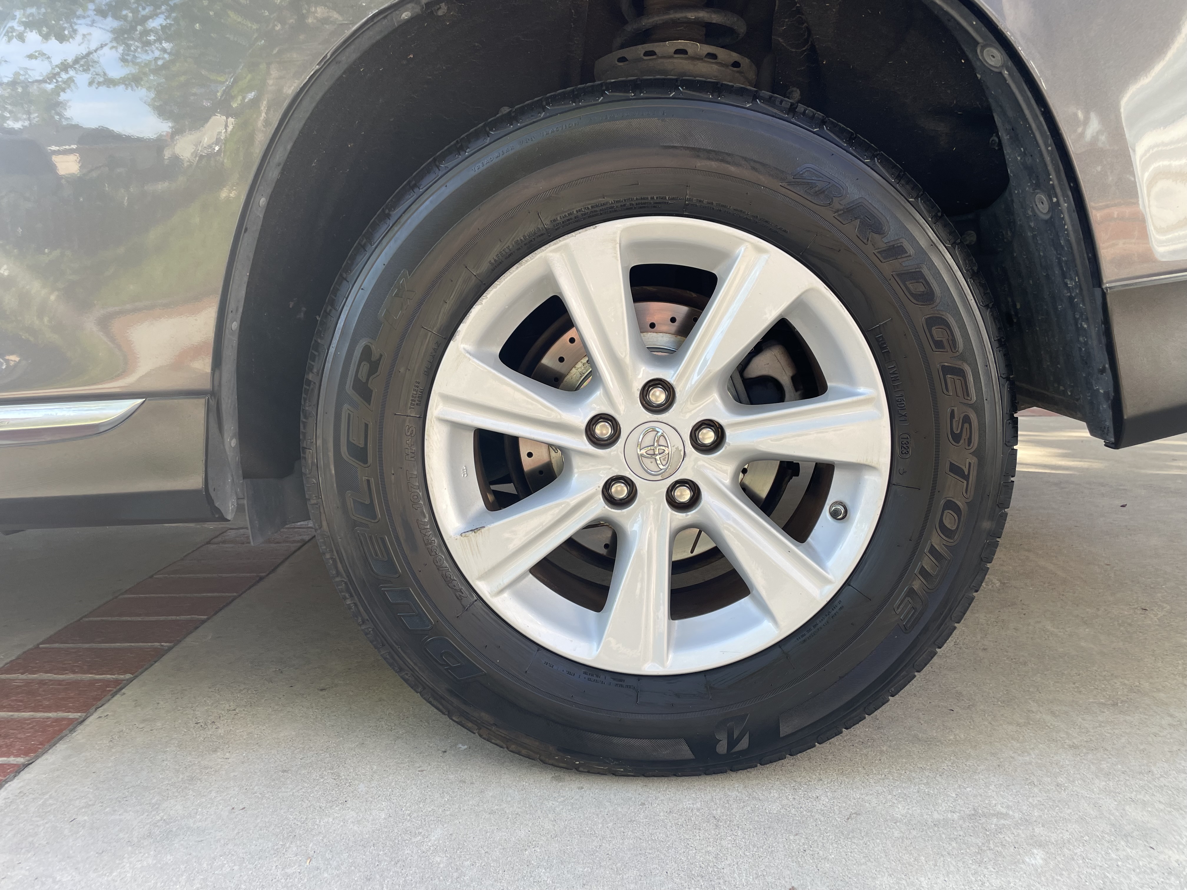 Used 2013 Toyota Highlander SE FWD image 16