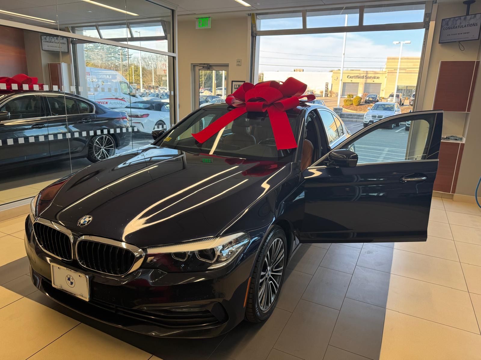 Used 2017 BMW 530i xDrive AWD/4WD image 9