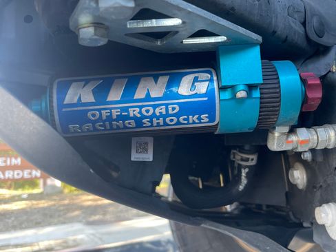 Used 2022 Ford Bronco Black Diamond image 11