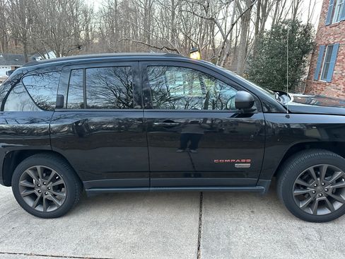 Used 2016 Jeep Compass 75th Anniversary w/ Power Value Group image 2