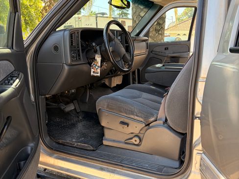 Used 2003 Chevrolet Silverado 2500 LS AWD/4WD image 10