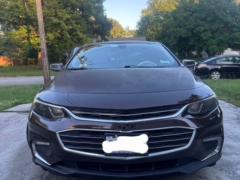 Used 2016 Chevrolet Malibu LT FWD image 11