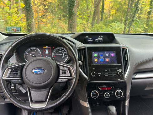 Used 2019 Subaru Forester Premium image 11