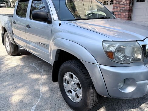 Used 2007 Toyota Tacoma PreRunner RWD image 18