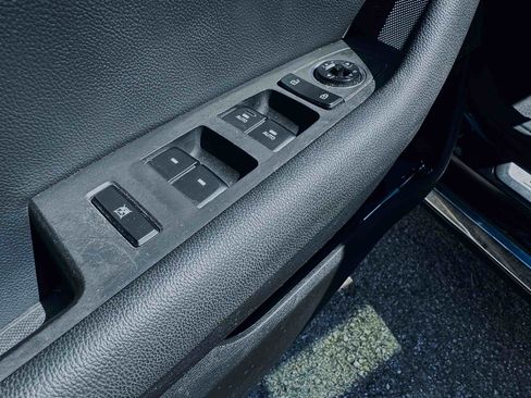 Used 2015 Hyundai Sonata Limited w/ Option Group 06 image 13