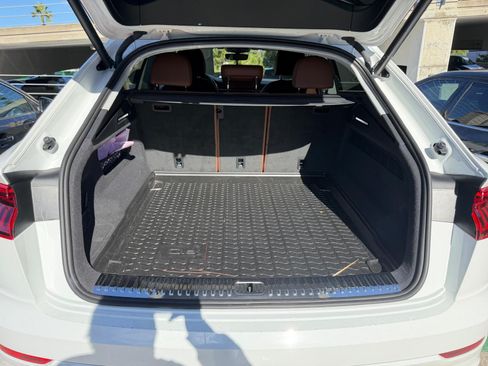 Used 2022 Audi Q8 Premium Plus w/ Premium Plus Package image 7