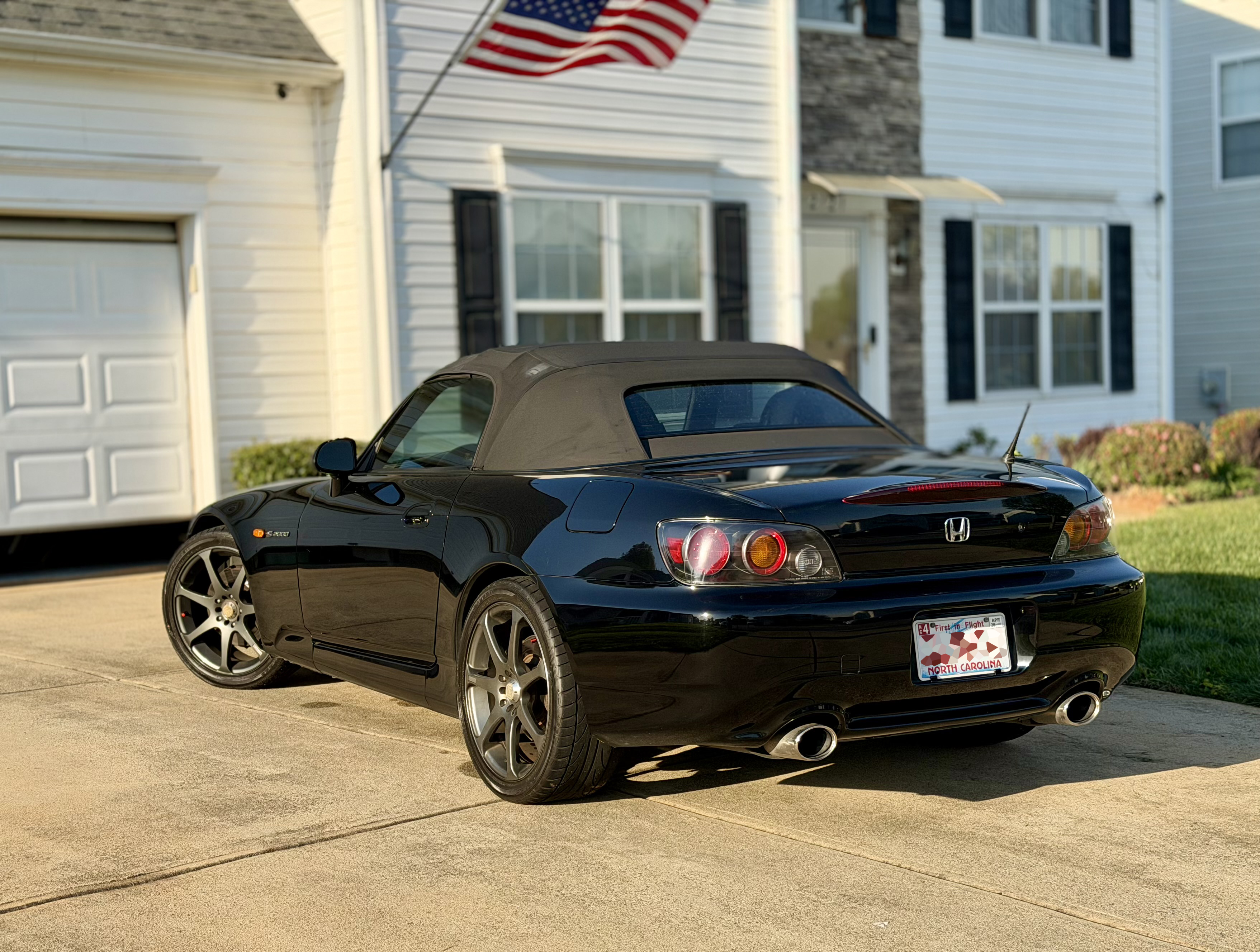 Used 2005 Honda S2000 image 2