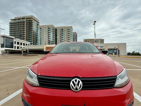 Used 2012 Volkswagen Jetta S image 2