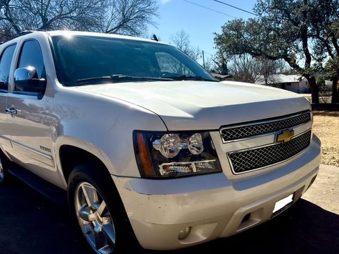 Used 2013 Chevrolet Tahoe LTZ image 10
