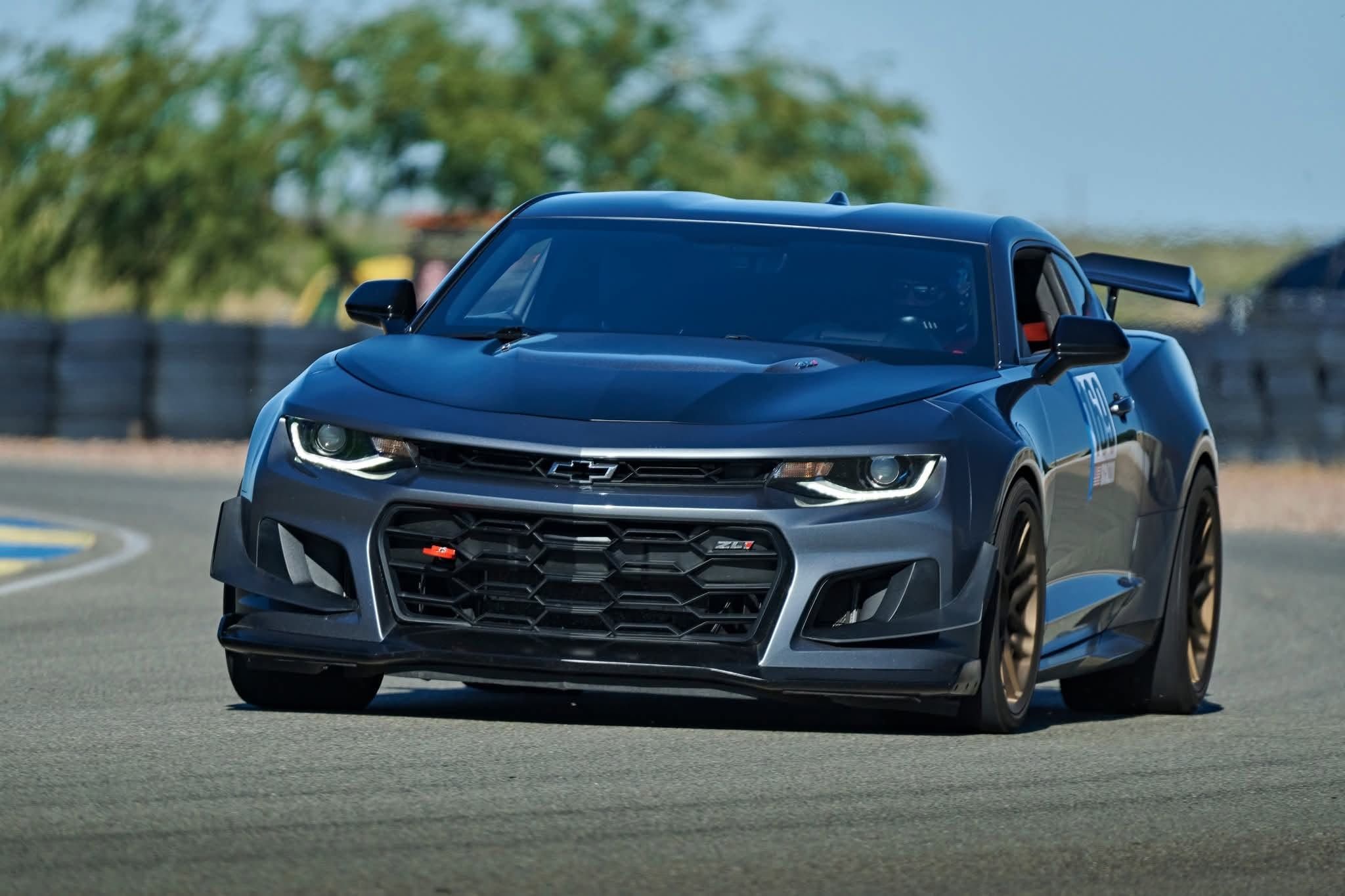 Used 2021 Chevrolet Camaro ZL1 RWD image 9