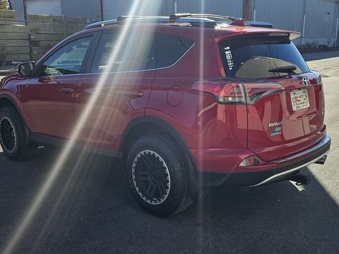 Used 2016 Toyota RAV4 XLE image 11