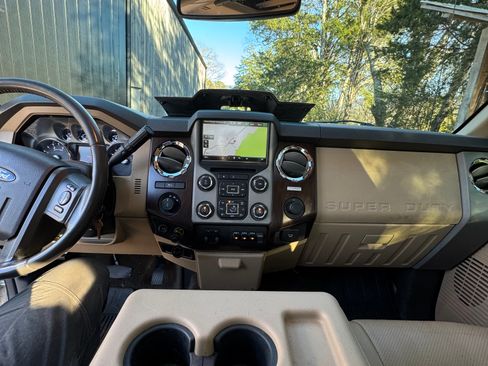 Used 2016 Ford F250 Lariat w/ Lariat Ultimate Package image 13