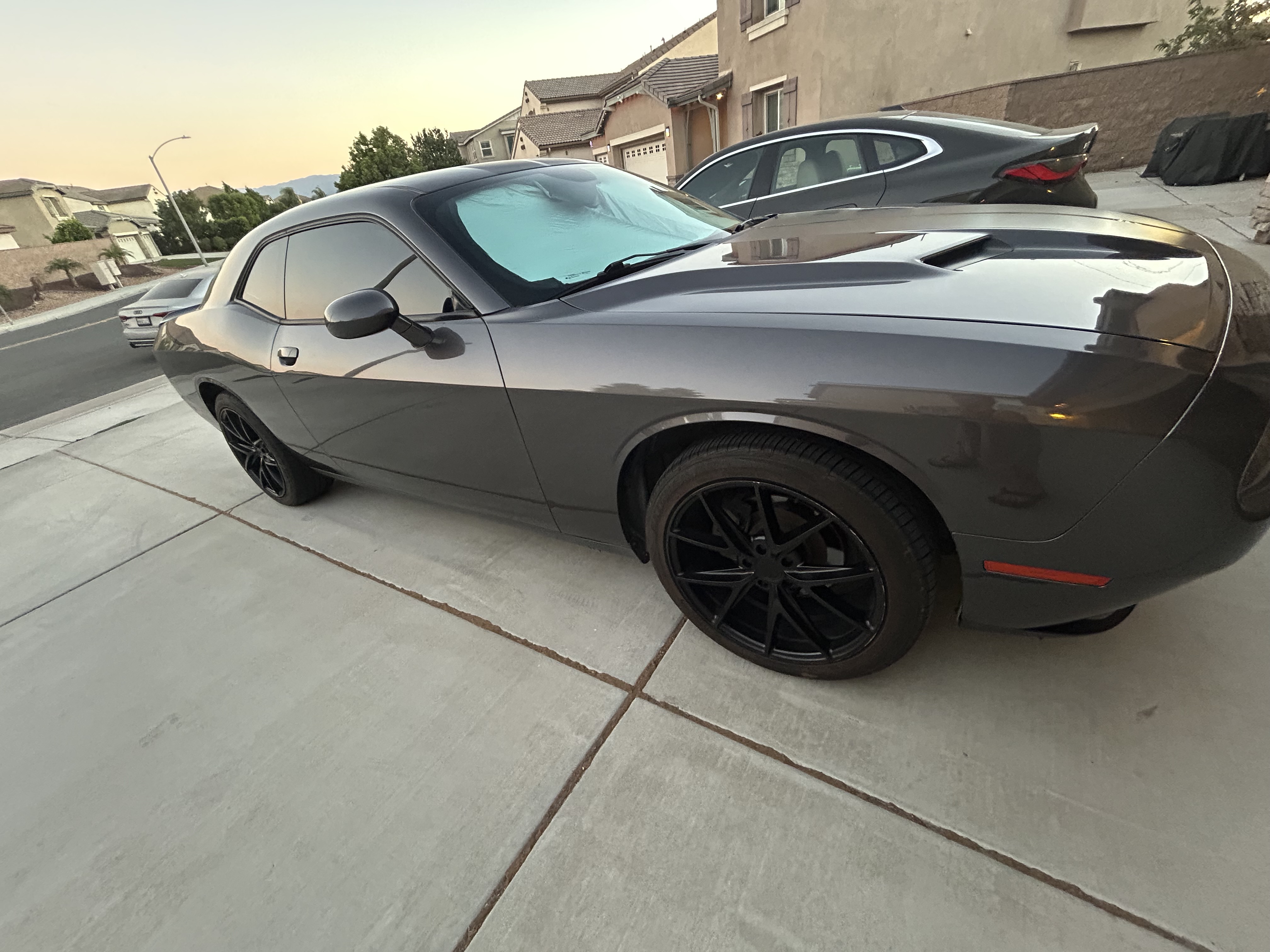 Used 2016 Dodge Challenger SXT w/ Blacktop Package RWD image 2