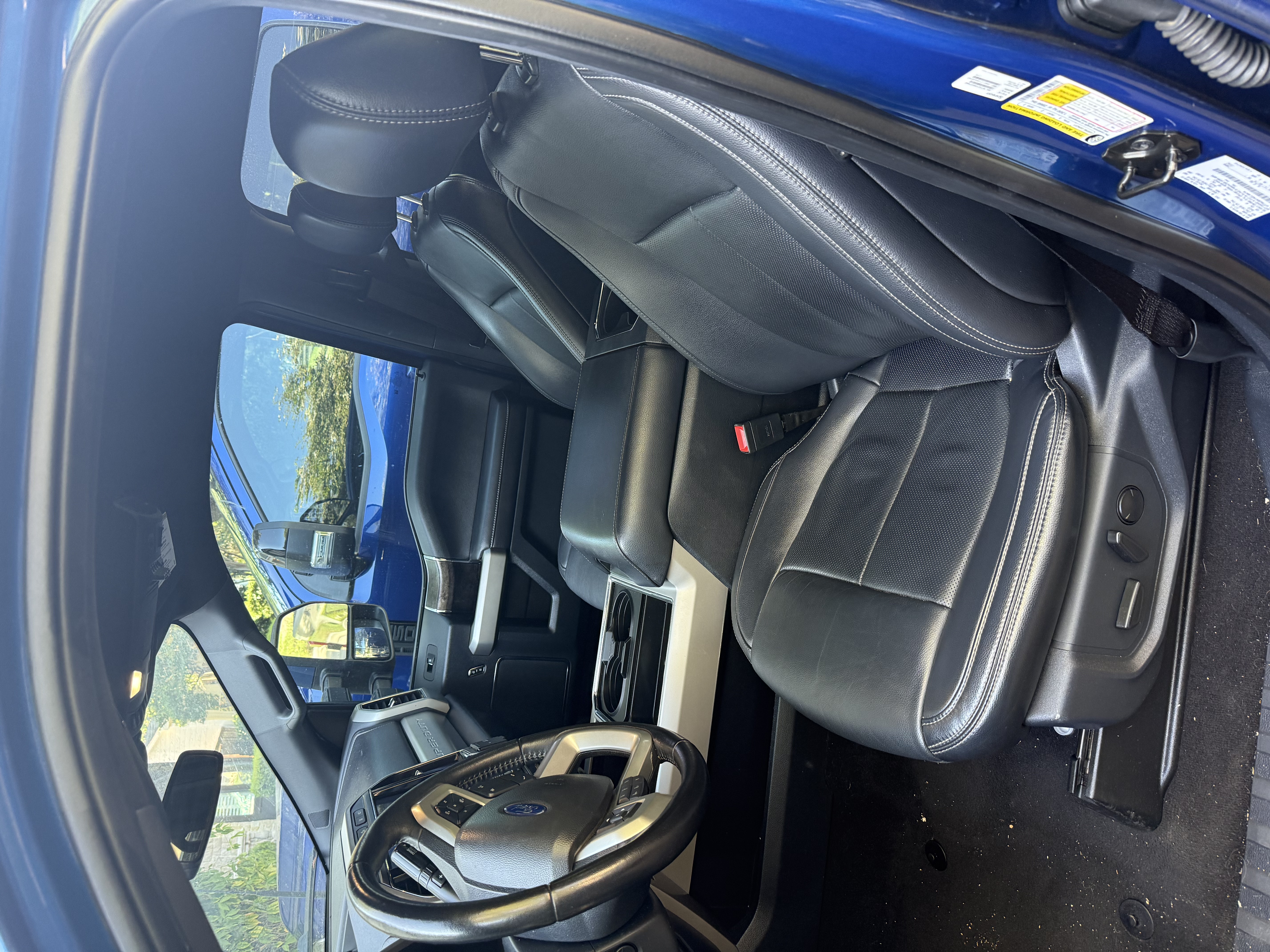 Used 2022 Ford F250 Lariat w/ Tremor Off-Road Package AWD/4WD image 12