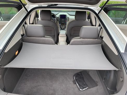 Used 2013 Chevrolet Volt Premium w/ Premium Trim Package FWD image 15
