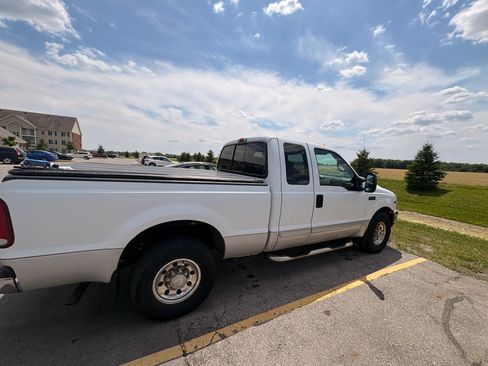 Used 2002 Ford F250 2WD SuperCab Super Duty image 6