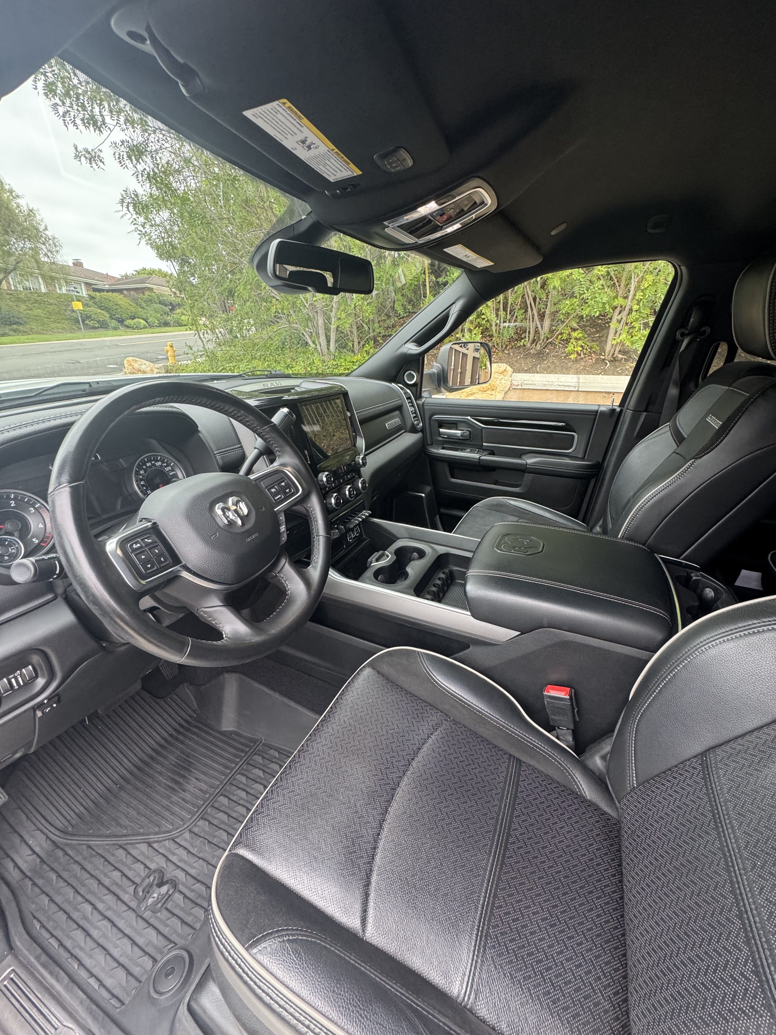 Used 2022 RAM 2500 Laramie AWD/4WD image 10