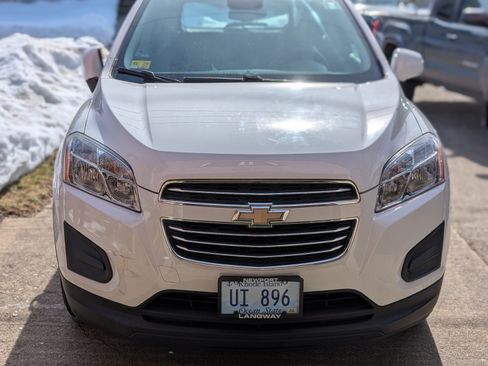 Used 2016 Chevrolet Trax LS image 1