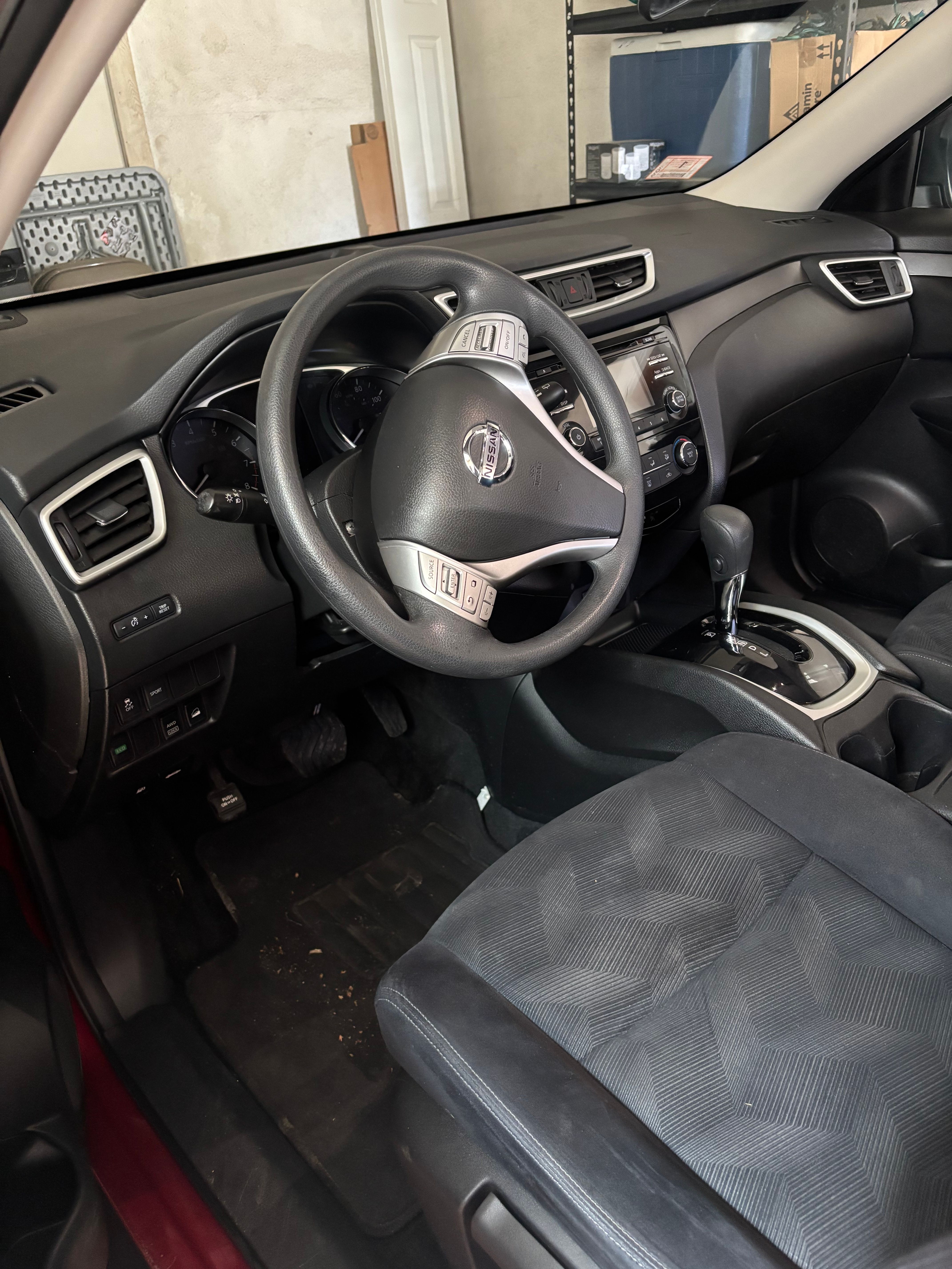 Used 2016 Nissan Rogue S AWD/4WD image 13