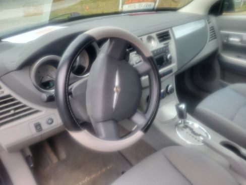 Used 2008 Chrysler Sebring Touring image 10