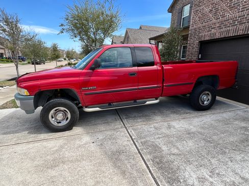 Used 1999 Dodge Ram 2500 Truck 4x4 Quad Cab image 2